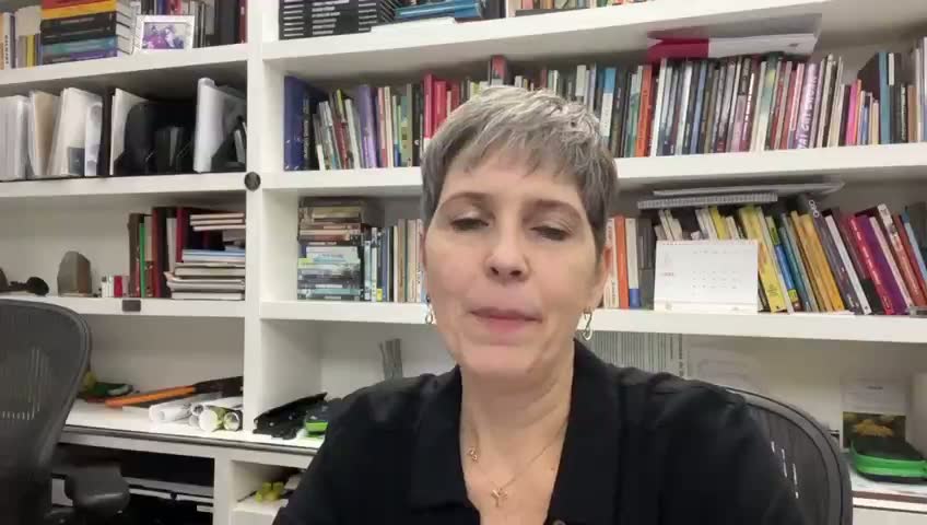 Momento do depoimento de Depoimento em vídeo de participante